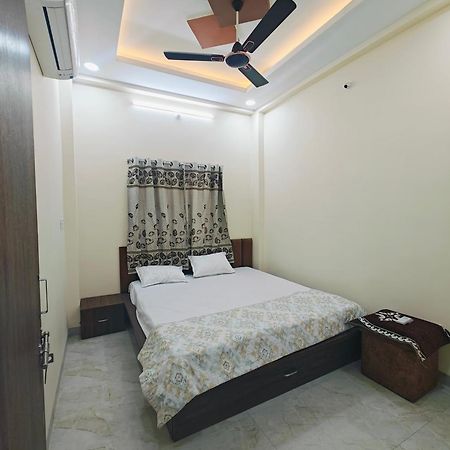 Nandi Homes Homestay Уджайн Екстериор снимка
