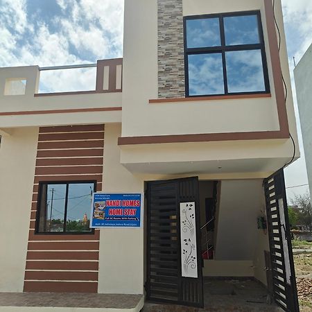 Nandi Homes Homestay Уджайн Екстериор снимка